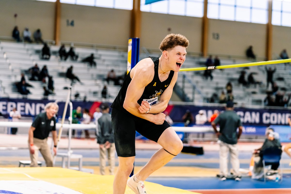 GoShockersTFXC's tweet photo. 22 points in the men's high jump‼️

🥇 Kaleb Tesmer - 2.08m
🥉 Andre Pentecost Jr. - 2.05m
5th - Cole Smither - 2.05m
6th - Darius Graham - 2.05m https://t.co/NLodHdPjmU
