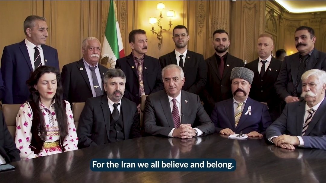 سیرک پهلوی مثل شبهای برره شده 
هر شب اسباب خنده ما رو فراهم میکنه 😁😁😁
#شبهای_رضا 
#تاج_ودید