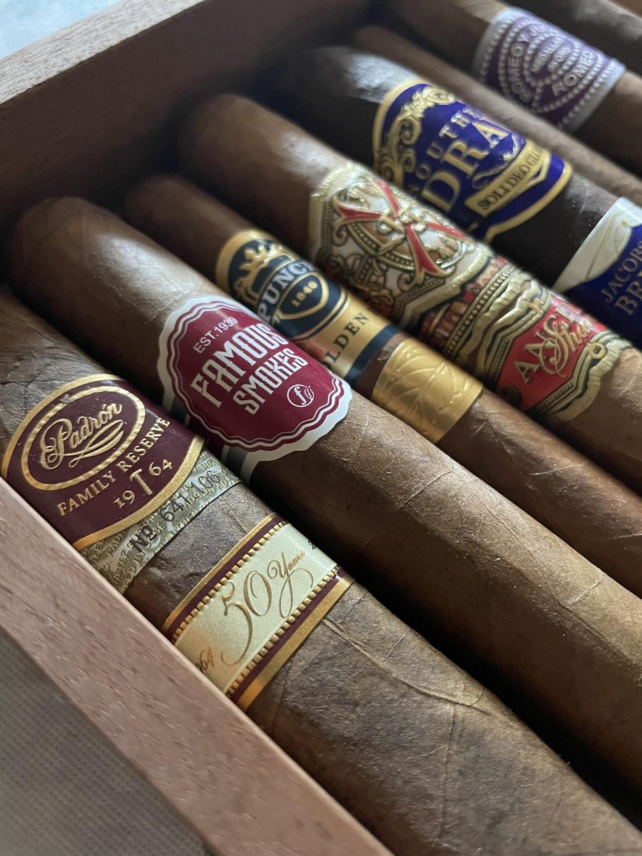Cigar Advisor tweet media