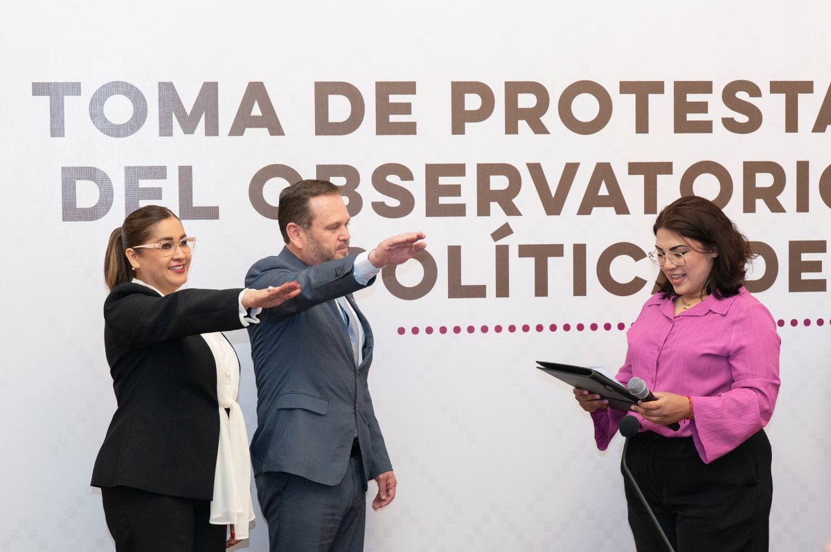 IEESonora's tweet photo. El Observatorio de Participación Política de las Mujeres en Sonora (OPPM), es una instancia que coordina esfuerzos, visibilizar problemáticas, genera evidencia e índice de manera concreta en la toma de decisiones públicas, mencionó el consejero presidente del #IEESonora, Nery Ruiz Arvizu (@neryruiz), durante el acto protocolario de toma de protesta como presidente del OPPM, para el 2026, donde estará acompañado de la consejera Alma Lorena Alonso Valdivia (@almaalonso19), como secretaría técnica.

Mencionó que persisten desafíos estructurales que limitan el ejercicio pleno de los derechos de las mujeres, ya que la violencia política en razón de género es una realidad que actualmente enfrenta nuevos desafíos en el entorno digital.

La Secretaria de las Mujeres Sheila Hernández Alcaraz (@AlcarazSheila) tomó la protesta a la nueva directiva del OPPM en Sonora, ante integrantes permanentes, aliados estratégicos e invitados especiales.

Presentes en este evento, las y los consejeros electorales, Flor Terecita Barceló Noriega (@FLORBARCELO11), Linda Viridiana Calderón Montaño (@LindaVCalderon),  Benjamín Hernández Avalos, Wilfredo Román Morales Silva (@wilfred86243392), Jaime Olea Miranda, el secretario ejecutivo, Fernando Chapetti Siordia, la Senadora Lorenia Valles Sam Pedro (@LoreniaValles_) y la Diputada Alejandra López Noriega (@alejandralopesn), presidenta de la mesa directiva del Congreso del Estado.

Alejandra Velarde Félix (@VelardeAlejan), Magistrada presidenta del Tribunal Estatal Electoral, integrante permanente; María Inés Aragón Salcido, representante de la Red de Mujeres en Plural de Sonora (@MPluralesSon), en representación de las organizaciones que son parte  de este Observatorio como aliadas estratégicas.