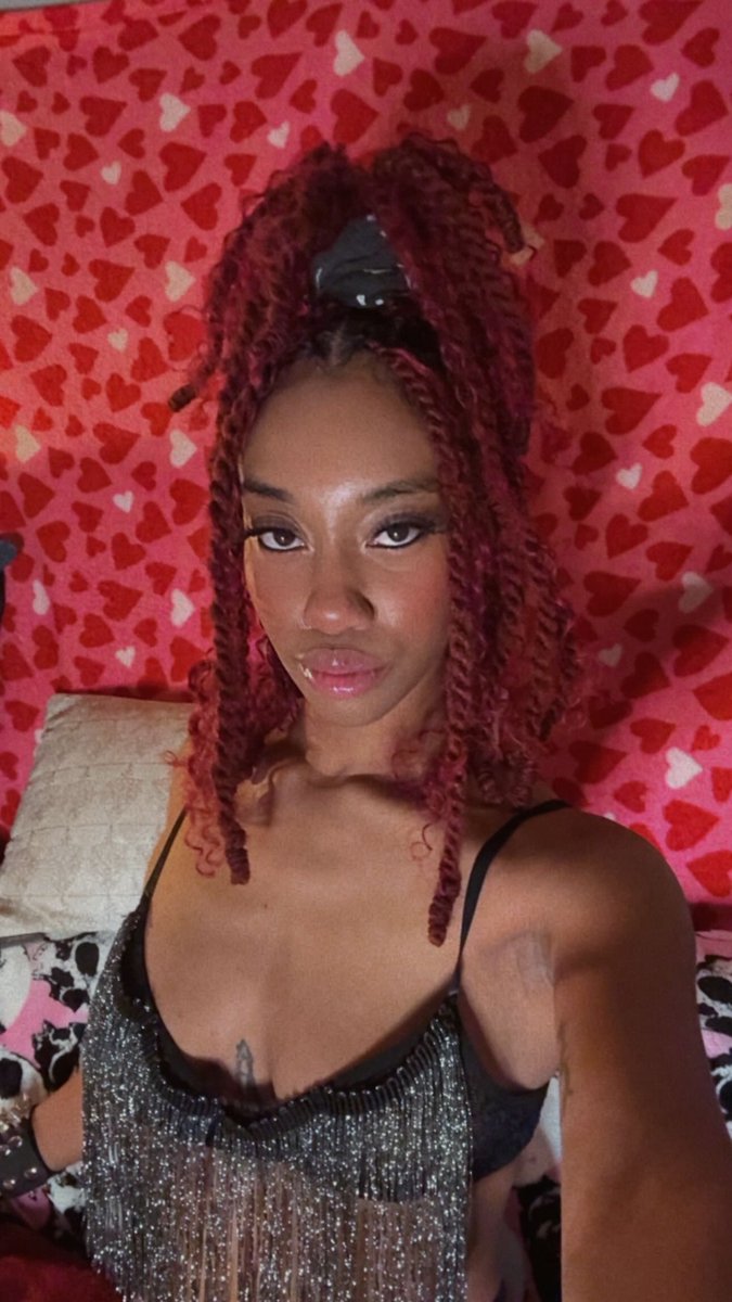 Miss Man Eaterr tweet media