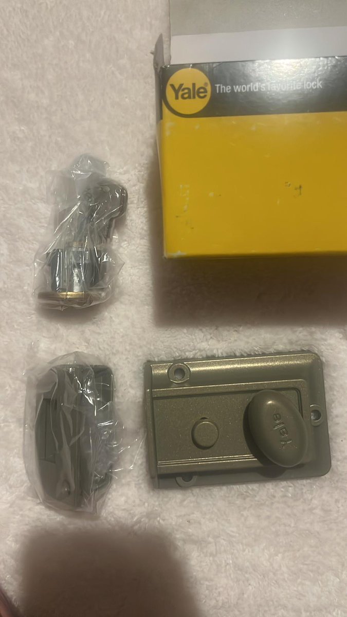 AsjLocksmiths's tweet photo. Yale Night Latch Installation in Borehamwood Pub https://t.co/JeMgTmJBui