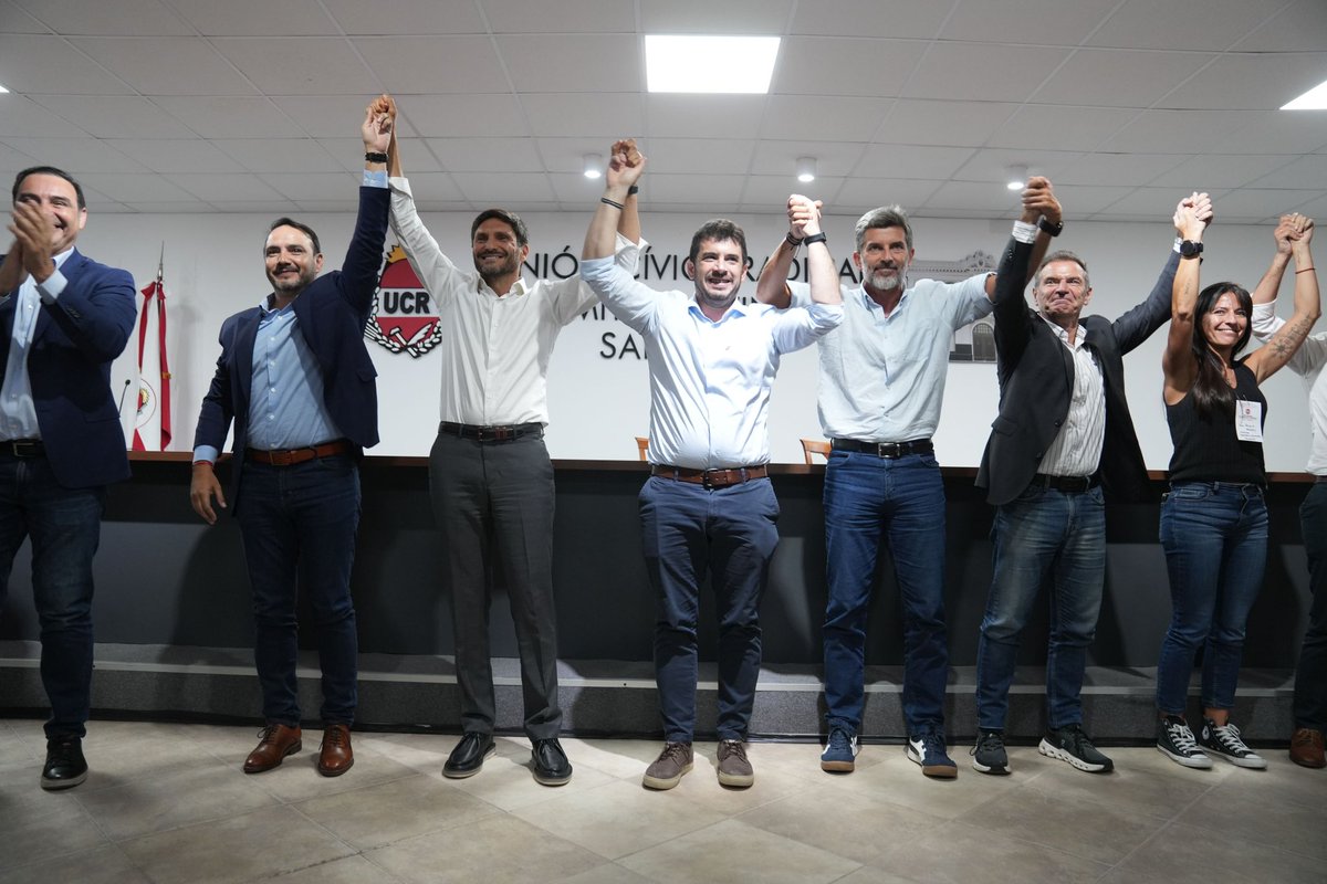 JPValdesok's tweet photo. Si hay algo que la Unión Cívica Radical tiene, es futuro.
Tiene la energía de los jóvenes, la experiencia de quienes han gobernado y la convicción de transformar esa fuerza en resultados concretos https://t.co/trhQB76ccI