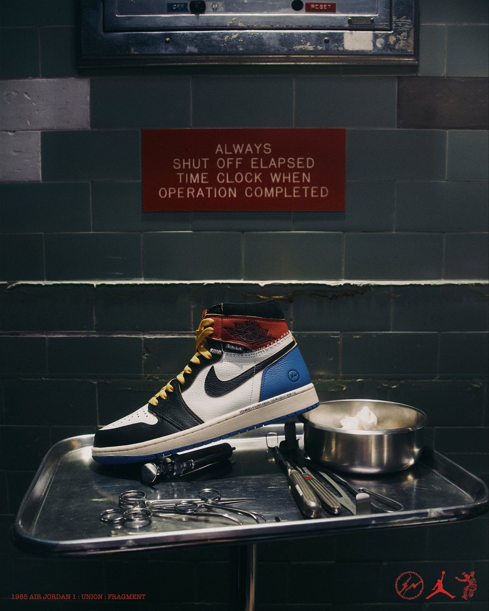 TROPHY ROOM tweet media