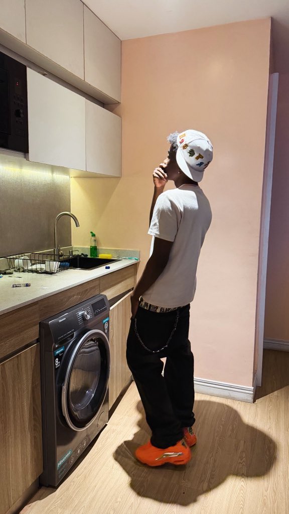 Ø (@ochukopls) / Posts / X