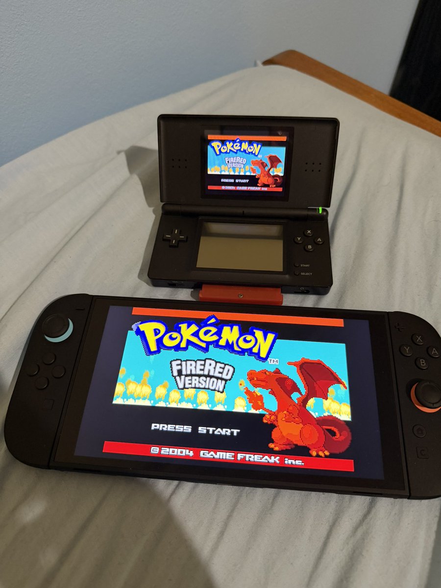 MikemanPlayz's tweet photo. THIS IS WHY SIZE MATTERS 😹
#PokemonFRLG https://t.co/UdqbdvPCgi