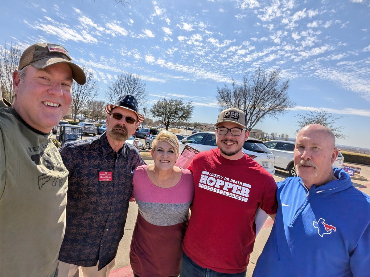 AndyHopperTX's tweet photo. Such a great day meeting patriots with @rittenhouse2a! #HD64 https://t.co/mI1otlZRga