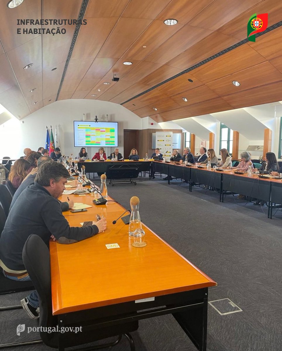 iestruturas_pt's tweet photo. Secretária de Estado, Cristina Pinto Dias, na reunião Conselho Consultivo de Tecnologias para a Mobilidade, da TML
#MIH #MinistériodasInfraestruturaseHabitação #Mobilidade #TML #TransportePúblico #Integração
#Intermodalidade https://t.co/7AeMF8Sqfu