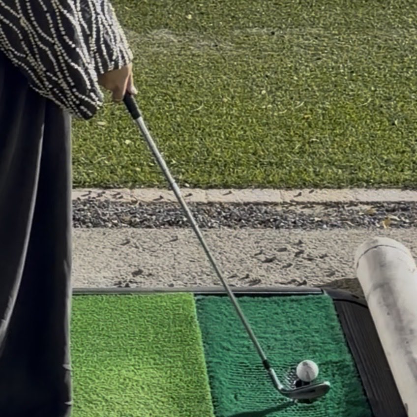 _kitkatx_'s tweet photo. just swinging🏌🏻‍♀️ https://t.co/YTBUAMe7zT