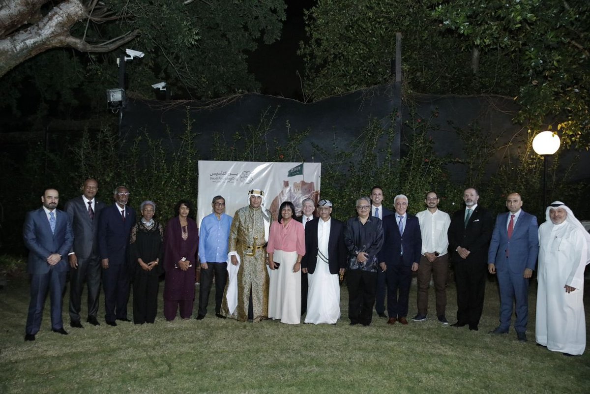 KSAembassyHA's tweet photo. تحت رعاية سعادة السفير الدكتور وليد الحمودي، أقامت سفارة المملكة العربية السعودية لدى جمهورية كوبا حفل استقبال بمناسبة #يوم_التأسيس، بحضور معالي نائبة وزير الخارجية الكوبي آنا يانسي رودريغيز، كما حضر بعض المسؤولين ورؤساء البعثات وأعضاء السفارة. https://t.co/FOePXMG5F2
