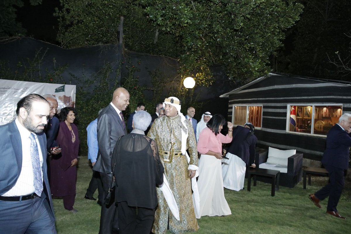 KSAembassyHA's tweet photo. تحت رعاية سعادة السفير الدكتور وليد الحمودي، أقامت سفارة المملكة العربية السعودية لدى جمهورية كوبا حفل استقبال بمناسبة #يوم_التأسيس، بحضور معالي نائبة وزير الخارجية الكوبي آنا يانسي رودريغيز، كما حضر بعض المسؤولين ورؤساء البعثات وأعضاء السفارة. https://t.co/FOePXMG5F2
