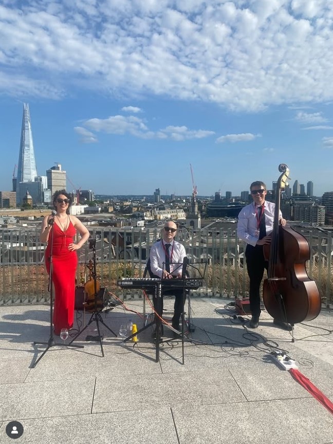 OrianaCurlsFans's tweet image. Such #adorable #hit's @OrianaCurls Really having a #good time listening!

youtube.com/watch?v=m-Gn0_…
youtube.com/watch?v=7u3Gr4…
facebook.com/orianacurls/vi…

youtube.com/watch?v=6woO1f…
youtu.be/G46eRDMHl3c?si…
youtube.com/watch?v=idpk2P…

Sources &amp;amp; photo: @OCharmers orianacurls.co.uk