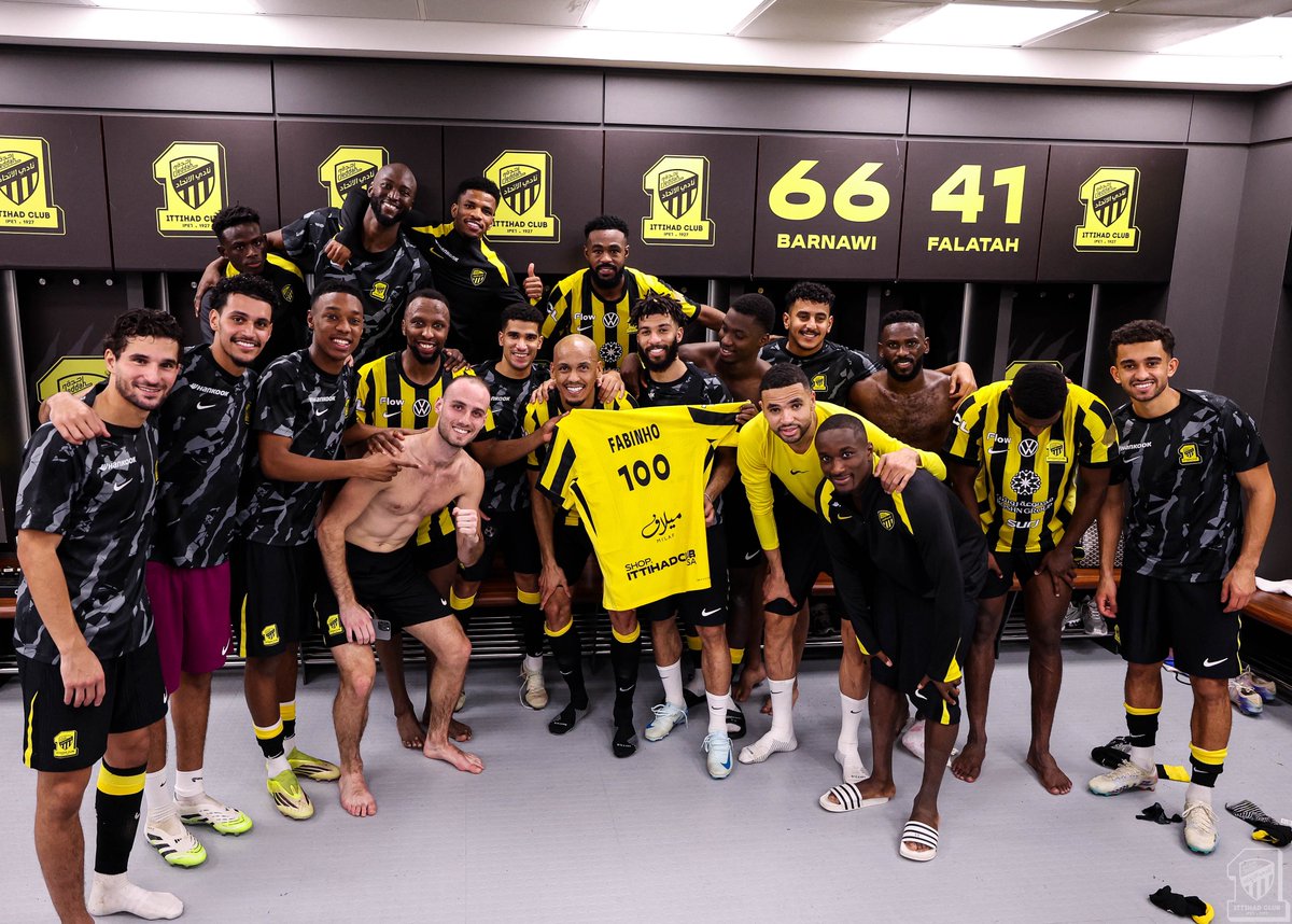 ittihad's tweet photo. على قلب قائد واحد 💛🖤 https://t.co/toFxhwp4eX