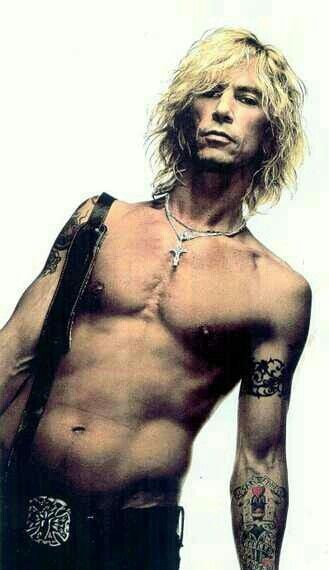 DuffMckaganArg's tweet photo. #comunidaddma
Queremos saber un poco de ustedes
Como conociste a @DuffMcKagan
Te leemos en comentarios
#duffmckagan #icon #howtobeaman #dma15anniversary https://t.co/hfOyXjY4gz