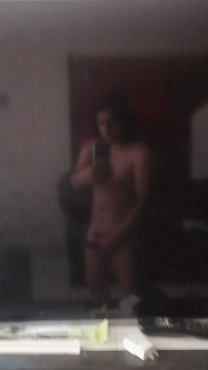 thvy0_n tweet media
