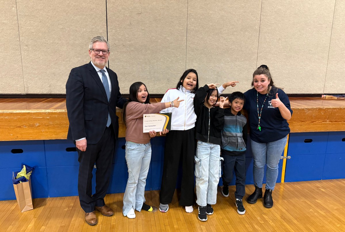 🦋URFacultyofEducation tweet media