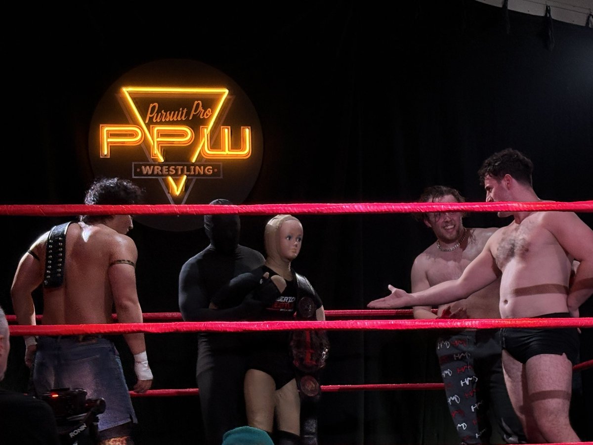 Oliver Drake tweet media