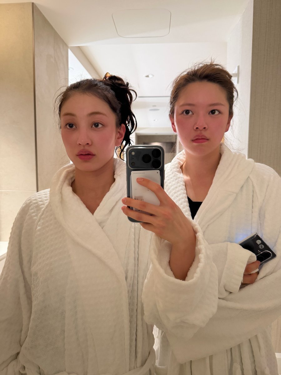 eu sempre amei MUITO a amizade da Jihyo com a Jeongyeon, mas depois daquele documentário, eu aprecio ainda mais cada segundo e cada foto que elas compartilham. a vida é linda