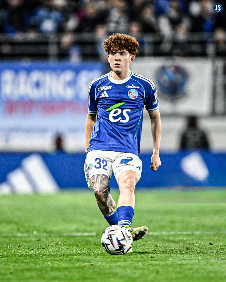 🇦🇷📊 Valentín Barco vs. Lens:

◉ 95 minutos disputados.
◉ 91 toques.
◉ 67/72 pases completados.
◉ 6 pases en el último tercio.
◉ 3/4 pases largos completados.
◉ 2/2 centros completados.
◉ 2 faltas recibidas.
◉ 4 recuperaciones.
◉ 5/7 duelos ganados.

🌟 𝐔𝐍𝐀 𝐍𝐔𝐄𝐕𝐀