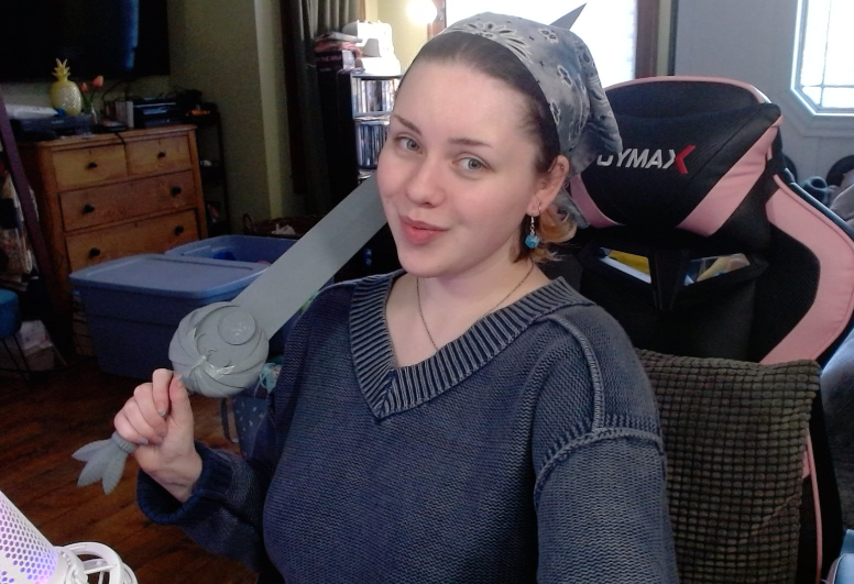 a flareup on a friday means unwinding with my favourite peaceful game... skyrim <3 today is the day i will not be jumpscared into oblivion!!!

live now on twitch:) @ gwenleanne