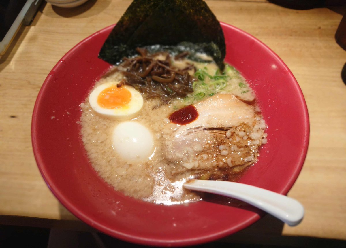 terumiinya's tweet photo. 一風堂のジャパニーズワンダー
https://t.co/MAvjYamLIu
#ラーメン #豚骨ラーメン #豚骨
#一風堂 #ippudo https://t.co/I64DHGJivf