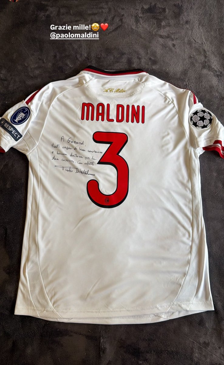 FCB World tweet media