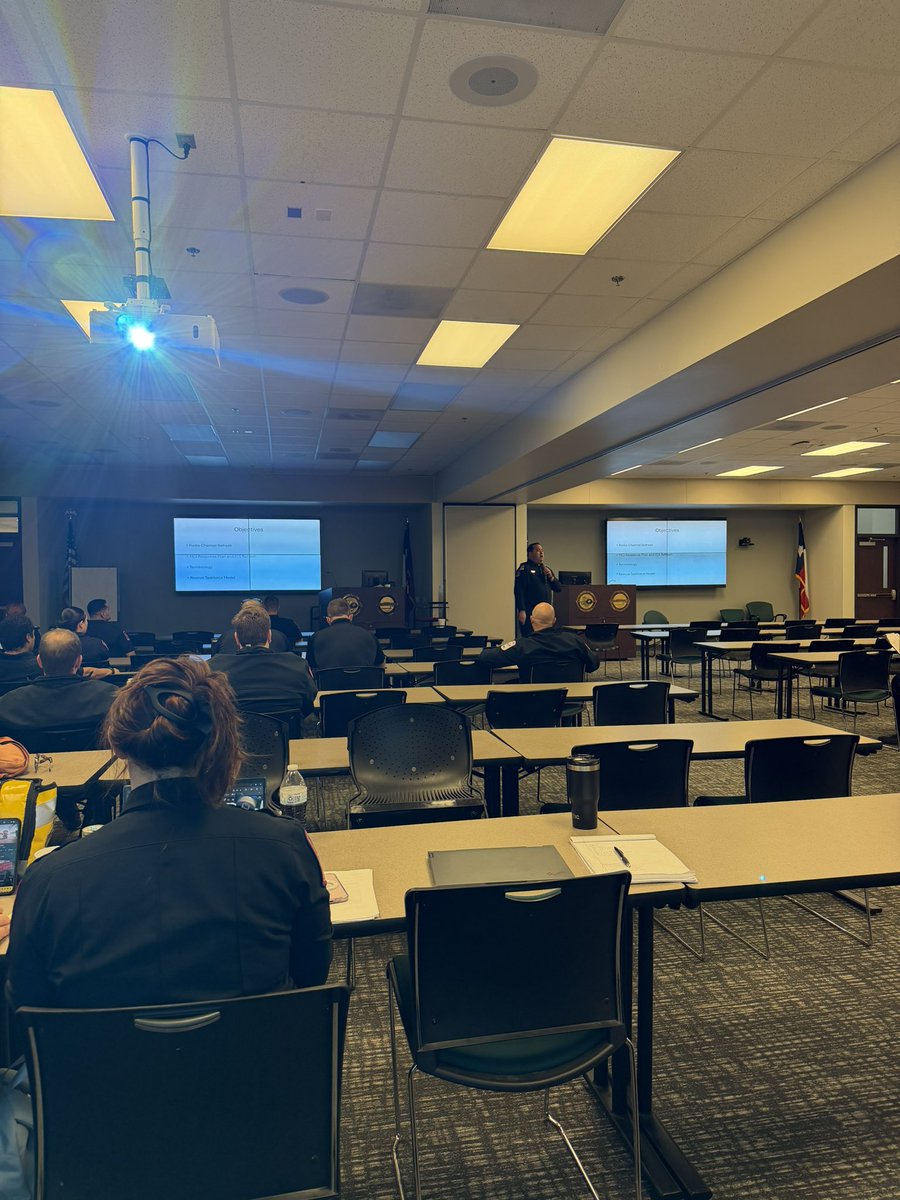 MCHD_TX's tweet image. That’s a wrap! #continuingeducation for Q1 is complete. We offer in-house #CE to all of our #EMS providers quarterly. This time, we discussed operational updates, overviews on our radio systems, mass casualty events,
clinical updates, etc! #insidemchd #ems