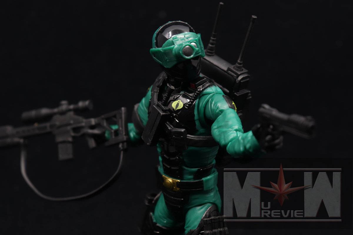 MUReview tweet media