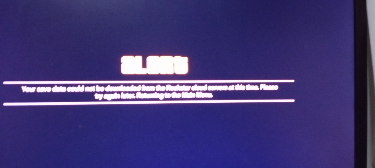 garethashe's tweet photo. @RockstarGames Like what the hell are you people doing do you not know how to keep you game running https://t.co/tP3o5mTxUI
