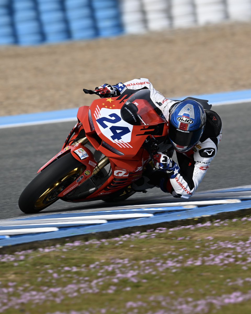 Mucho tiempo sin publicar ropa aquí! Ahora sí, 2026 allá vamos 🤩💪🏻