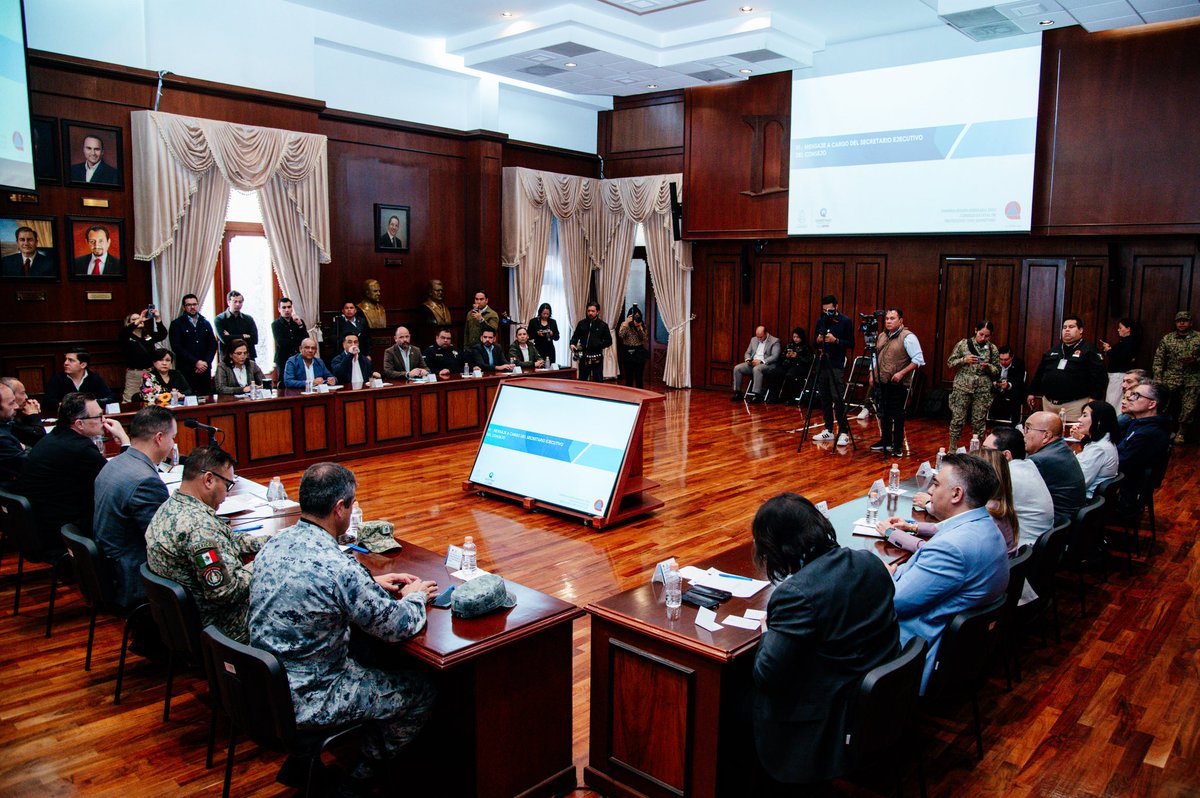 Mauricio Kuri tweet media