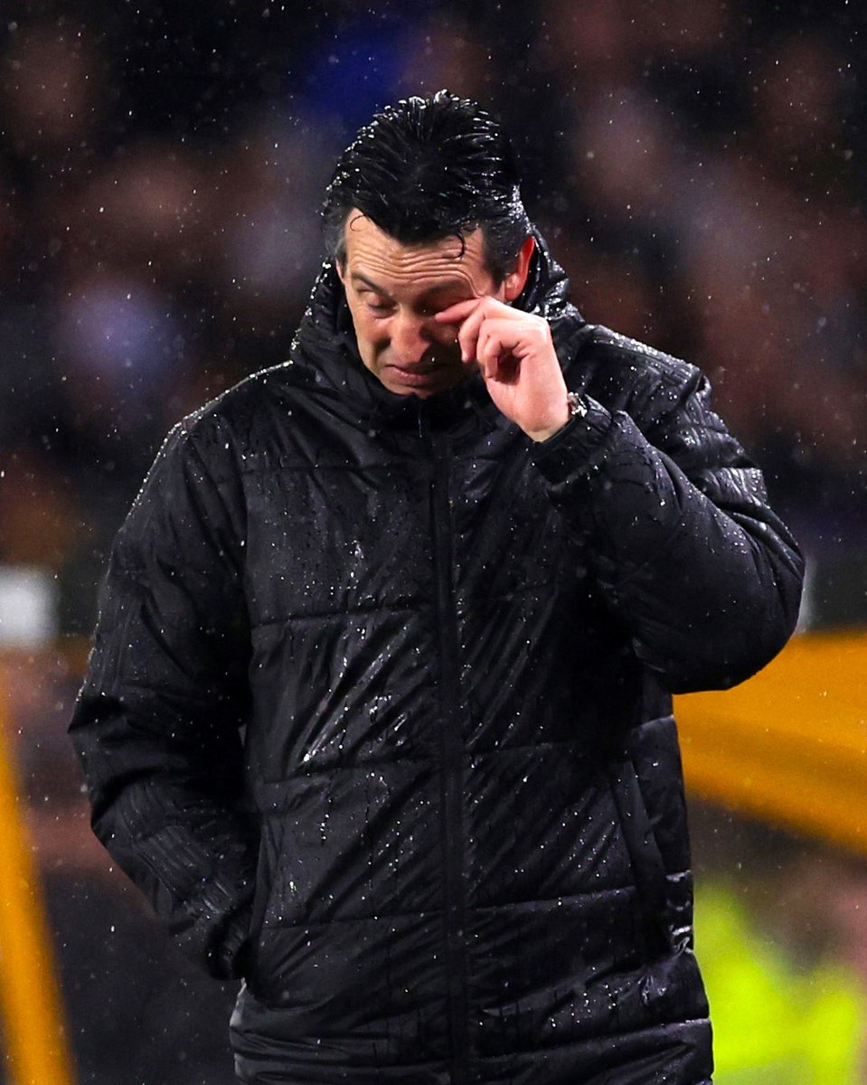 Third-place Aston Villa lost 2-0 to bottom-of-the-table Wolves.

Wolves hadn't beaten a side in the top half of the Premier League table in over a year 😮