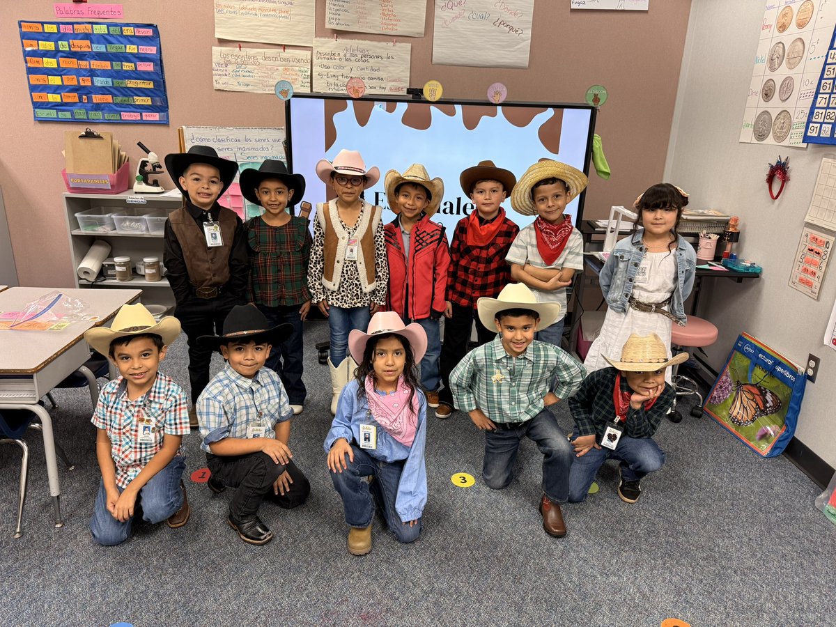 Yanivels14's tweet photo. Go Texan Day @HicksTigers https://t.co/u4qargW2pc