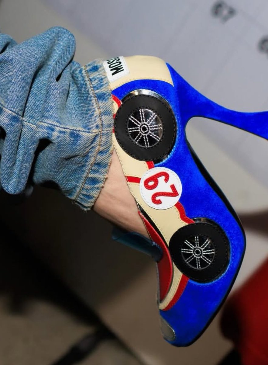 Lessie 🪐 tweet media