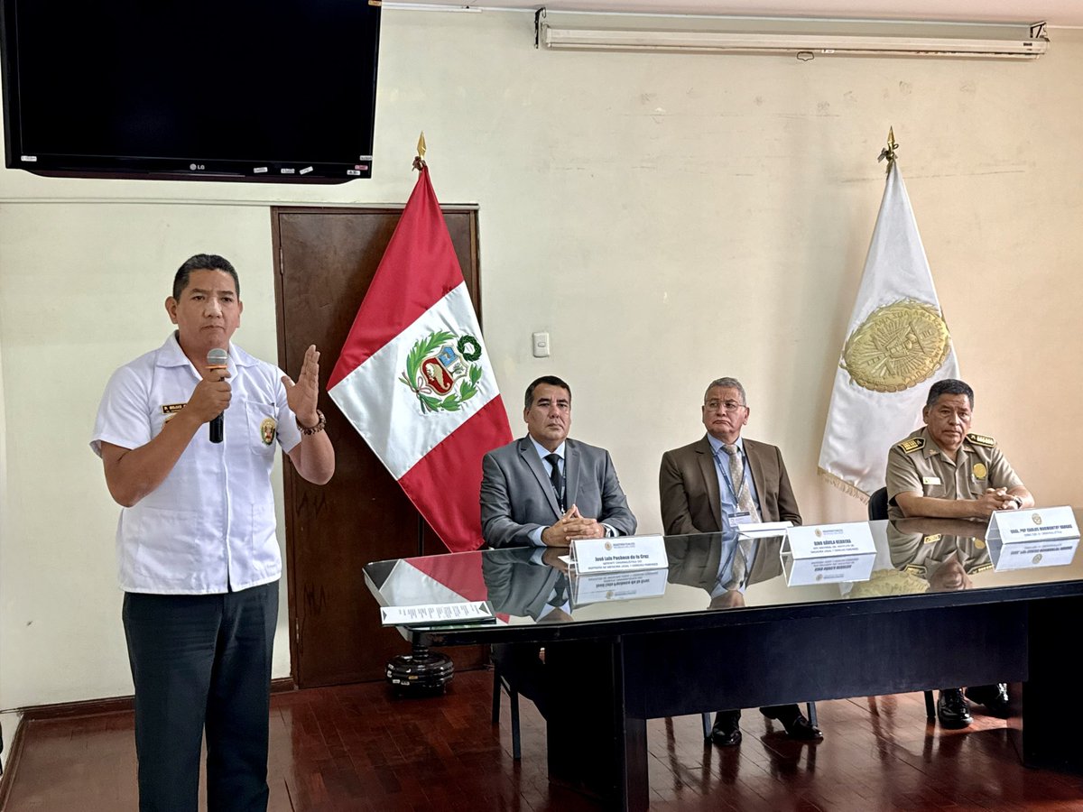 DIRCRIPNP's tweet photo. Se realizó la Ceremonia de reapertura del servicio de identificación de cadáveres en la Unidad de Tanatología Forense.

El servicio permitirá identificar personas en condición de NN, fortalecer investigaciones y posibilitar la entrega digna a sus familiares. https://t.co/tVveVlV0H2