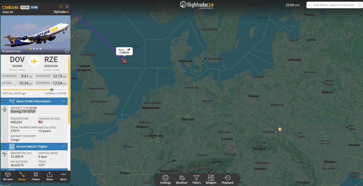 PolishMilRadar's tweet photo. 📅27.02🕒23:03LT - ✈️🇺🇸 Boeing 747 do Rzeszowa
🇺🇸 Atlas Air (lot cargo na zlecenie Dowództwa Transportu Sił Zbrojnych USA #USTRANSCOM)
✈️Boeing 747-87UF | REG: N852GT
🛫Baza lotnicza Dover #KDOV | USA 🇺🇸
🛬Port lotniczy Rzeszów #EPRZ 🇵🇱
#CMB346 leci na wysokości FL370/11278 metrów
🔗https://t.co/UgzigxsuvB
#POLMILRADAR
