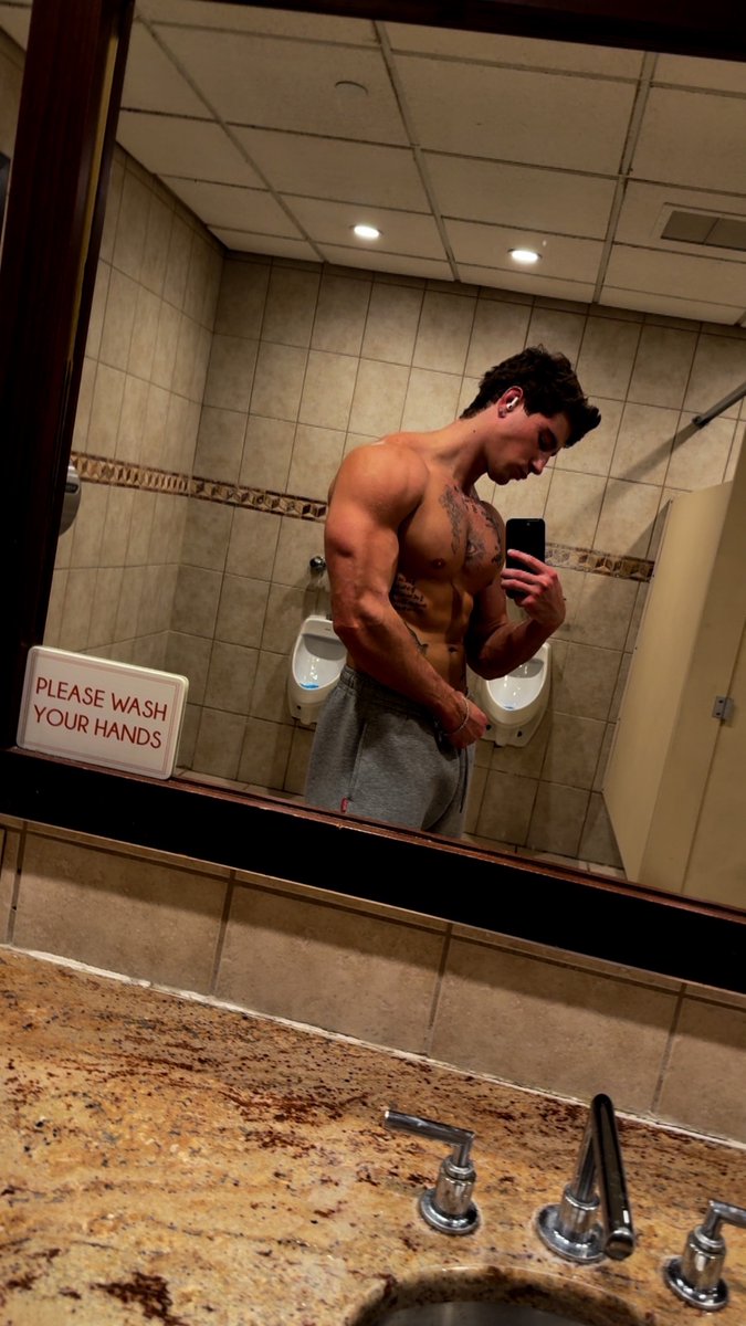 Master_Colt tweet media