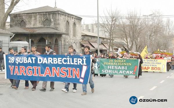 Türkiye'de İslami hareketi yok etmek için gerçekleştirilen 28 Şubat Darbesi bugün İslami hareketin ne kadar güçlü olduğunun en büyük kanıtıdır!

Darbe ve yasaklarla inşa ettiğiniz İslam düşmanlığına karşı mücadelemiz devam edecek!

İSLAMİ HAREKET ENGELLENEMEZ!

#28Şubat