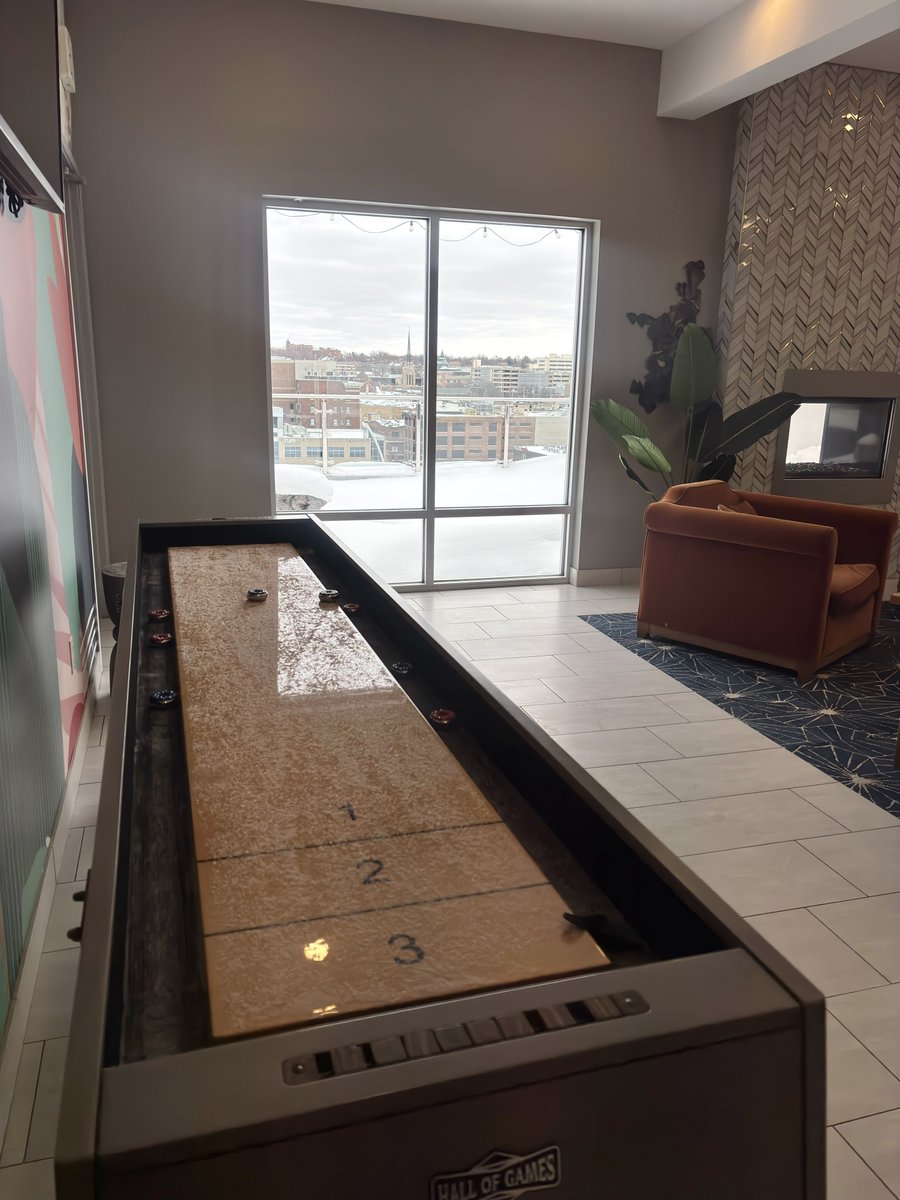 LiveArenaPlace's tweet photo. Game on! 🎯
Our clubroom shuffleboard is always ready for a little friendly competition, good laughs, and laid-back nights with friends👫🍻

https://t.co/ULxKeI7FuJ https://t.co/1mVsUWJf9g