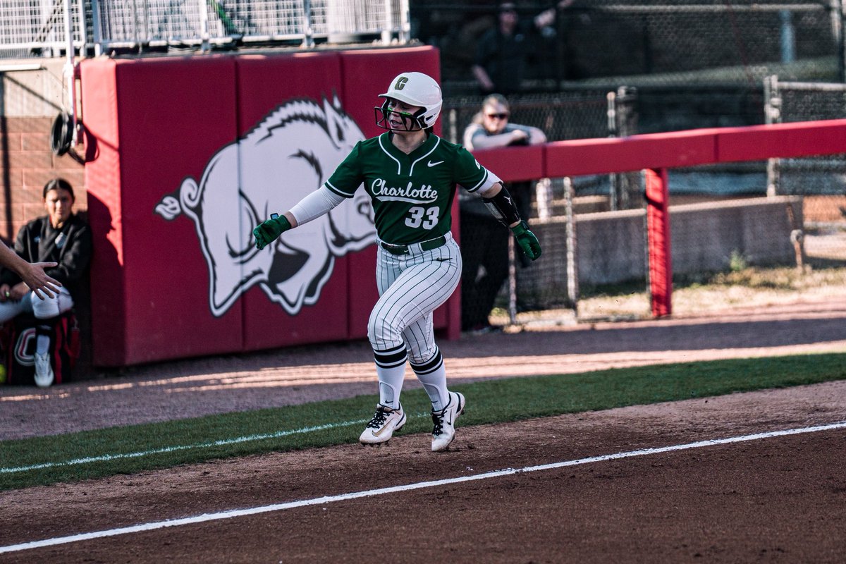 Charlotte Softball tweet media