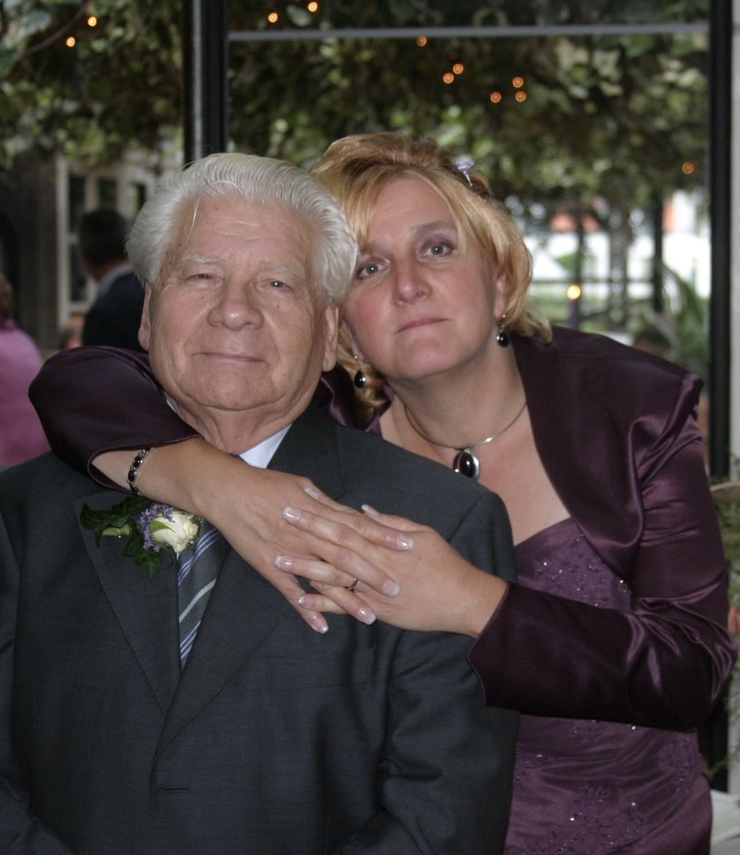 Sylvia 💜 tweet media