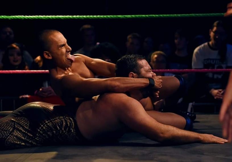 One of the hottest submission holds in pro wrestling - The Crippler Crossface!!!
#prowrestling #wrestlers #prowrestlers #wrestlingfetish #gaywrestling #hot #trunks #bulge #bulgemen #gay #thicc #stud #submission #cripplercrossface