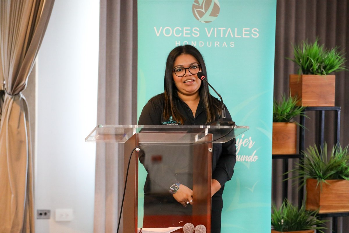 Grandes Ideas y Voces Vitales Honduras firman importante convenio para beneficiar a emprendedores emergentes en Honduras.
Nota completa 👇
acortar.link/tXfz30

#convenios #emprendedores #Honduras
