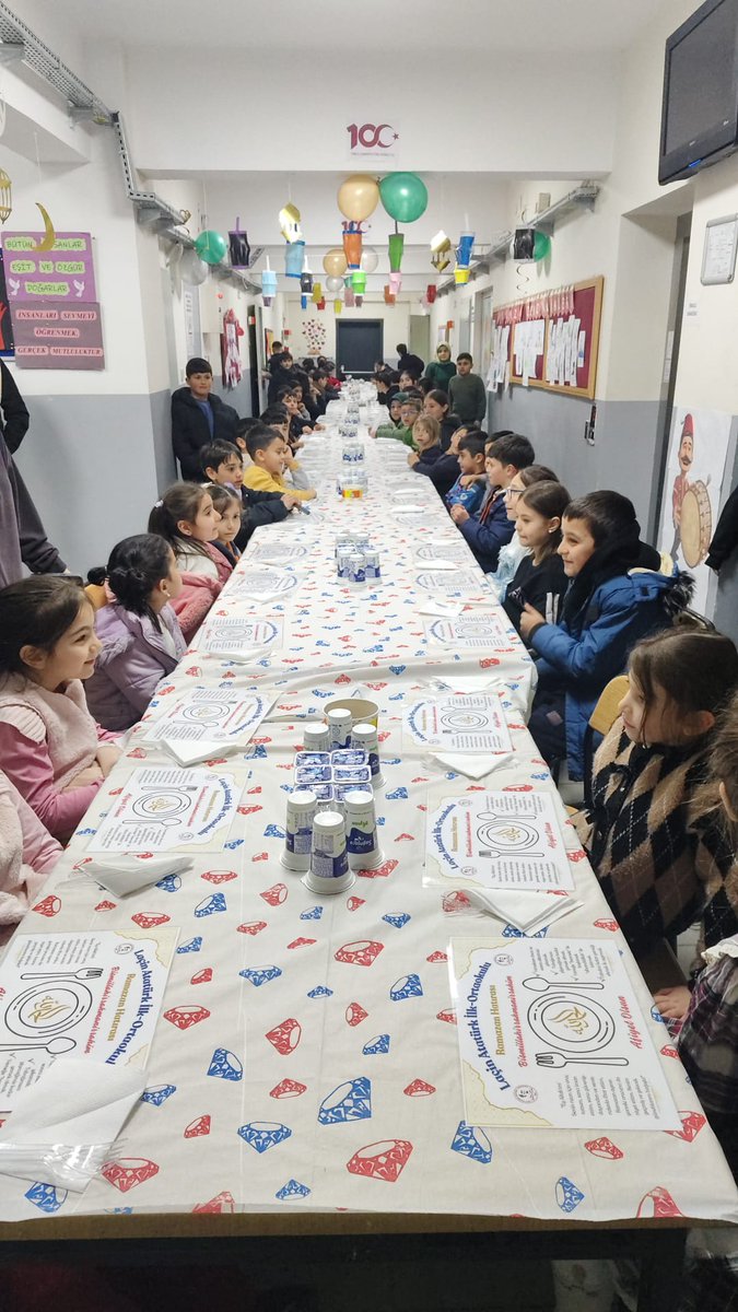 Laçin Atatürk ilkOrtaokulu ve İmam Hatip ortaokulu tarafından #MaarifinKalbindeRamazan etkinlikleri kapsamında Kaymakam Sayın Murat Yeşilyurt,Belediye Başkanı Mustafa Toydemir ve ilçe protokolünün katıldığı iftar programı düzenlendi. <a href="/tcmeb/">Millî Eğitim Bakanlığı</a> <a href="/Corum19MEM/">Çorum İl Milli Eğitim Müdürlüğü</a> <a href="/CemilCaglar60/">Cemil Çağlar</a> <a href="/aksungur19/">Hüseyin AKSUNGUR</a>