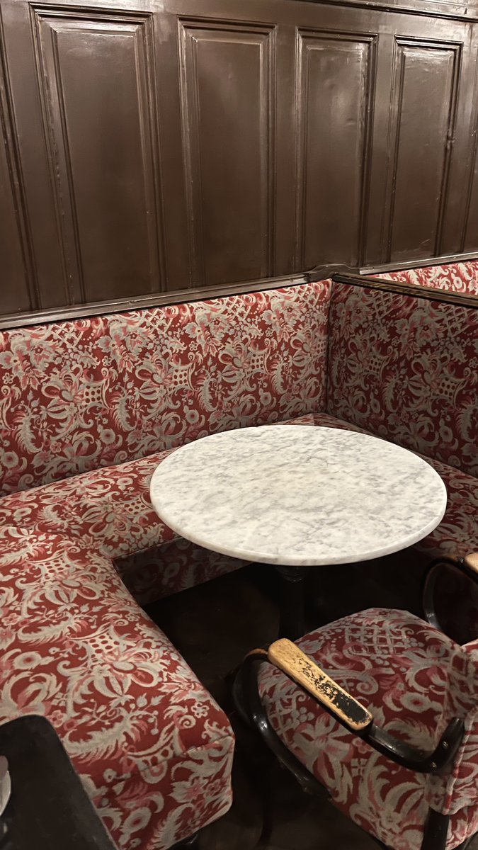 perdon por no twittear me habia perdido por viena