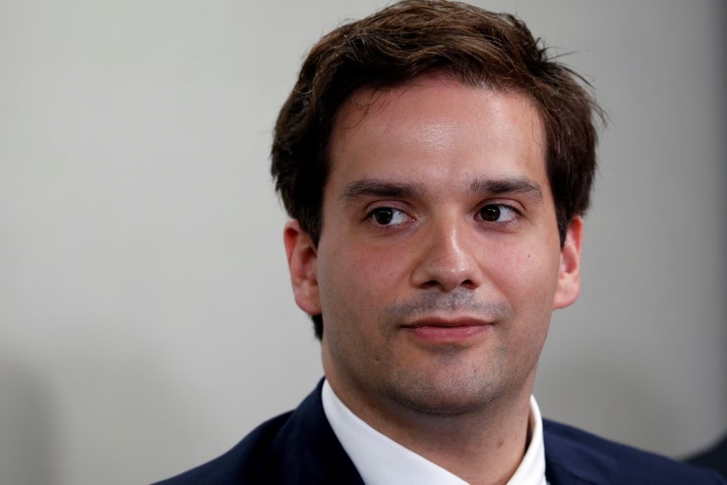 CryptoBizzle tweet media