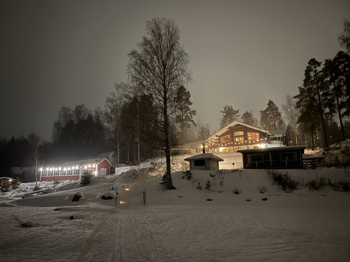 TimoRutanen's tweet photo. Tämän vuoden Ruokolahden kuutamohiihto hiihdetty. Kuutamosta ei tullut havaintoja, mutta keliolosuhteet huomioiden 13 km latu oli erittäin hyvässä kunnossa. Kiitokset taas järjestäjille!
#ruokolahti #gosaimaa #kuutamohiihto #finland #winter #xcskiing https://t.co/6S0TDMSVjx