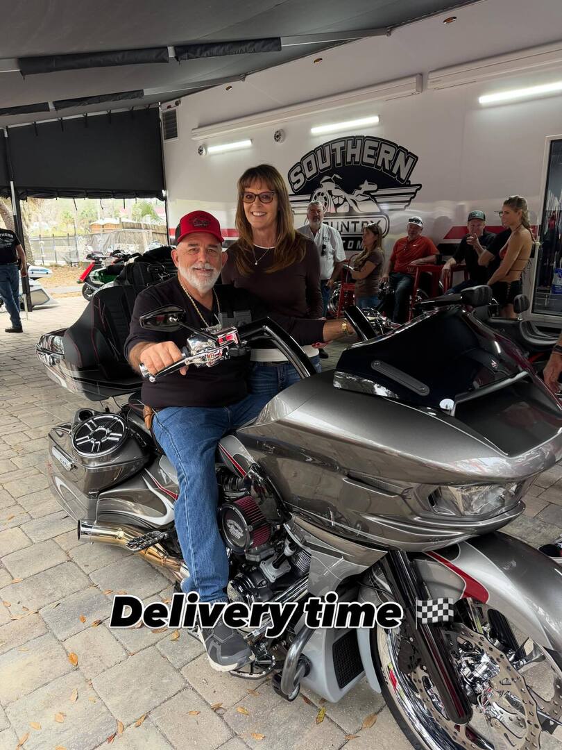 SCCBikes's tweet photo. This was an awesome delivery also 🏁 this one off custom Hot Rod was built for Mr.Stanley Phifer and his with Carla. This bike was built to match there brand new Newell coach and trailer and it turned out amazing😁🏁#southerncountrycustoms #oftenimmitatedneverduplicated #onlyth… https://t.co/smJGYNo1g9