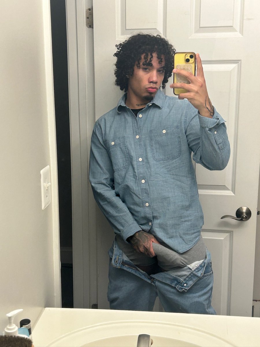 Sewshiii tweet media