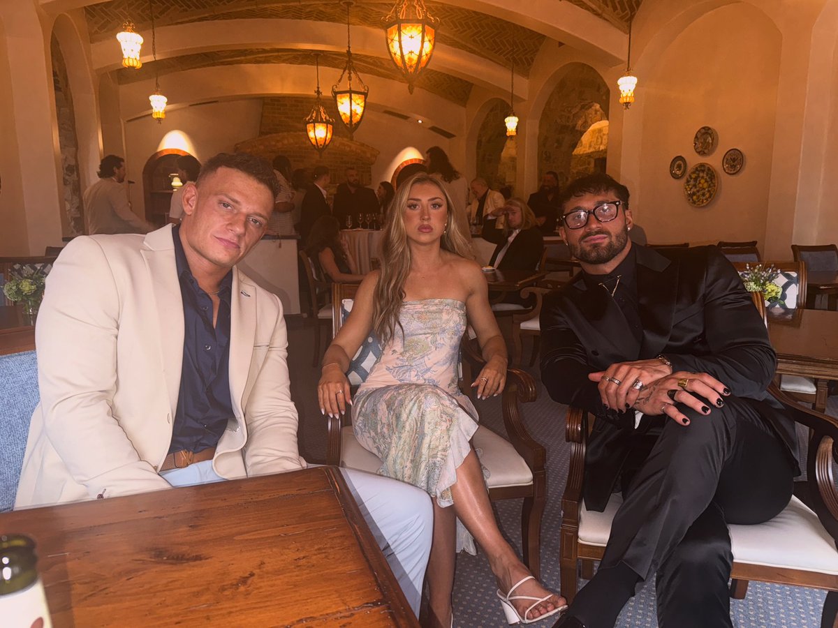 family isn’t forever, sometimes it’s just a story. #fio